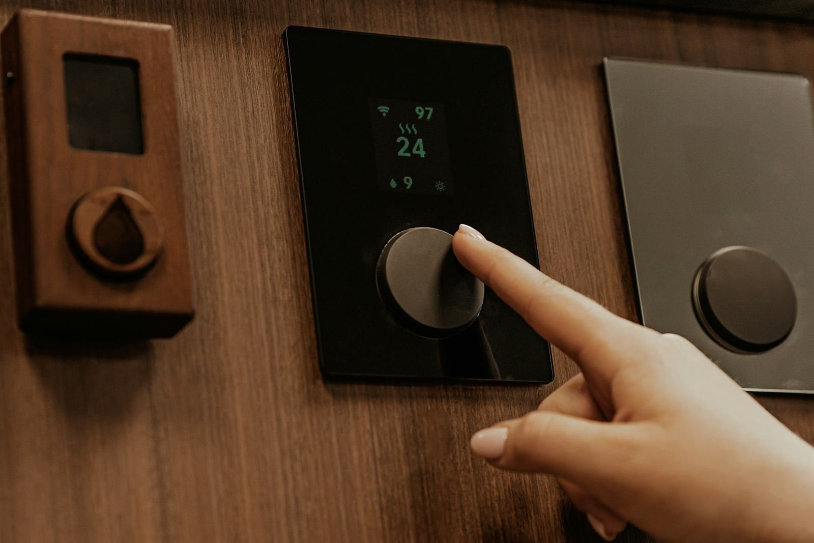 Climate & Lighting Control